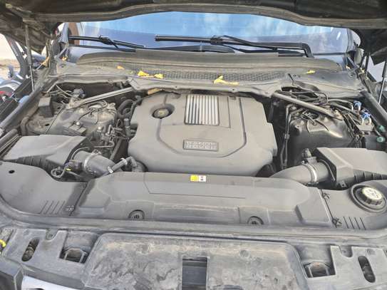 Range rover sport diesel excellent état image 12