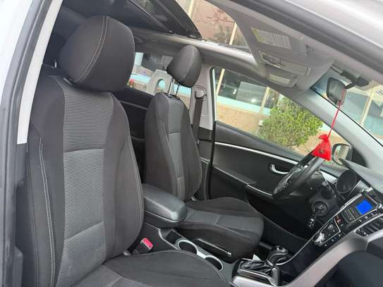 Hyundai Elantra GT 2017 image 8