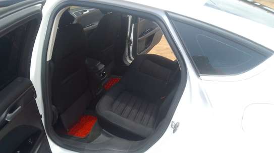 FORD FUSION image 8