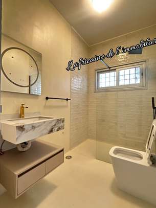Appartement F4 à louer – Proche du lycée Jean Mermoz image 9