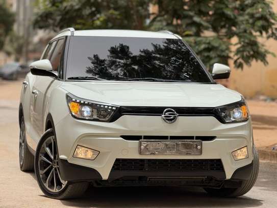 Kia tivoli image 2