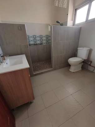 Appartement à la Fenêtre Mermoz image 6