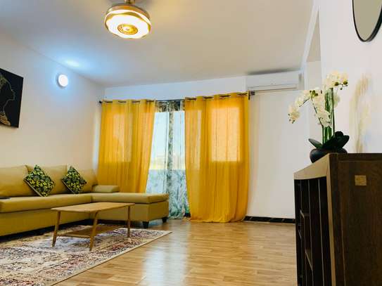 Appartement 2ch + salon meublé à louer au plateau image 1