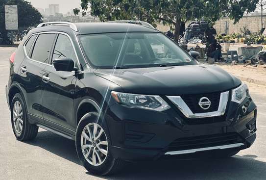 Nissan rogue 2017 image 2