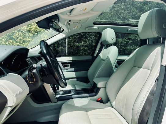 Range rover discovery 2017 image 7