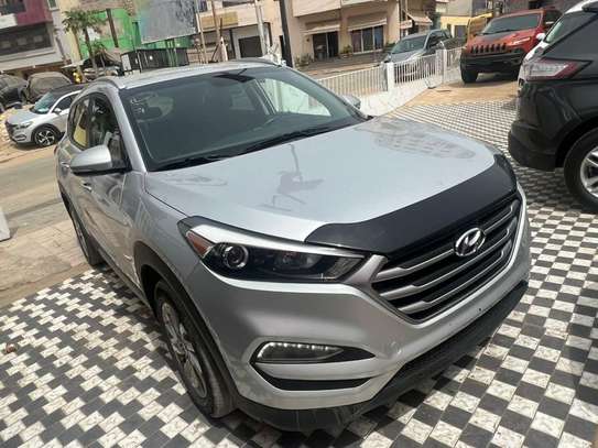 HYUNDAI TUCSON 2017 image 4