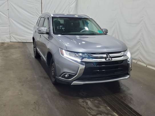 MITSUBISHI OUTLANDER 2016 image 6