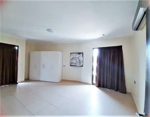 belle appartement a louer almadi image 8