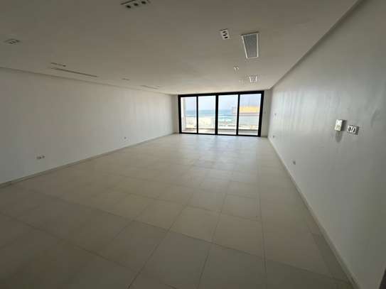 APPARTEMENT F5 VUE SUR MER AU VIRAGE image 3