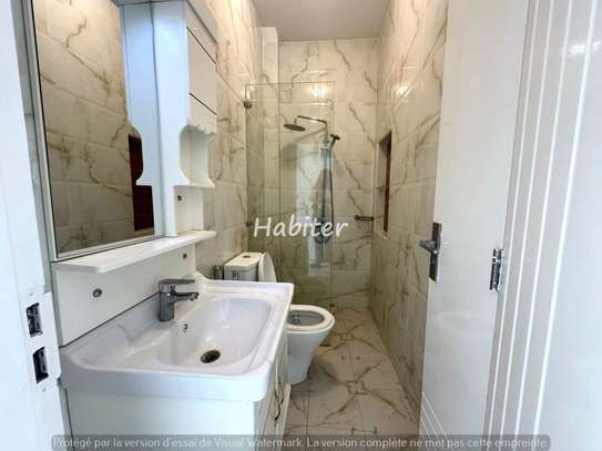 Appartements de type F4 et F5 à louer aux almadies image 1