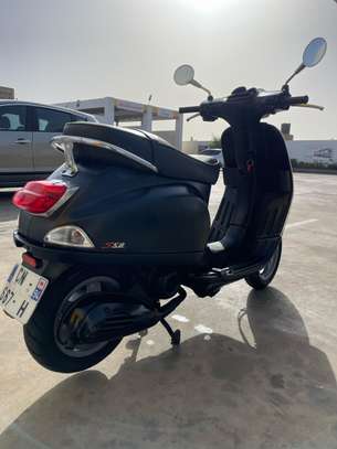 SCOOTER PIAGGIO VESPA image 2