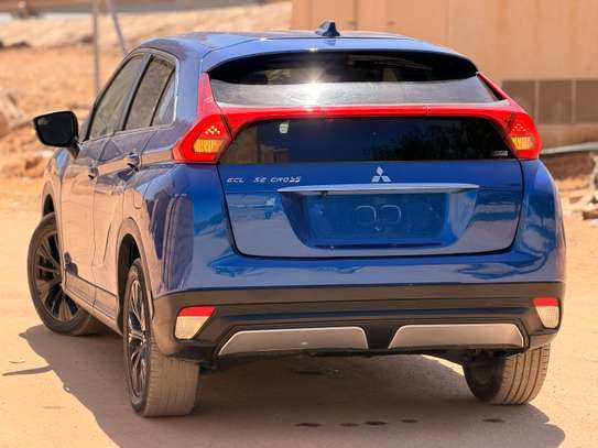 MITSUBISHI ECLIPSE 2018 image 6