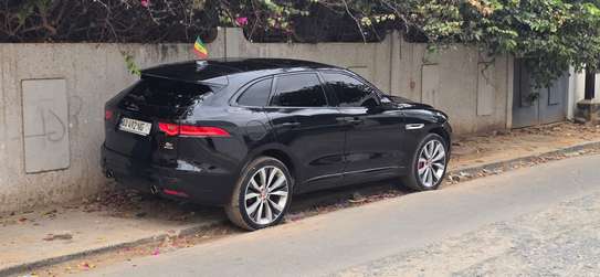 Jaguar F-Pace S image 1