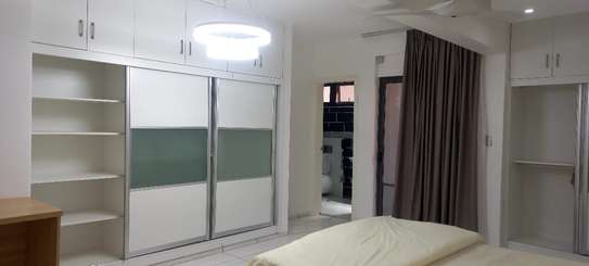 Duplex grand standing sur la corniche de Mermoz image 11