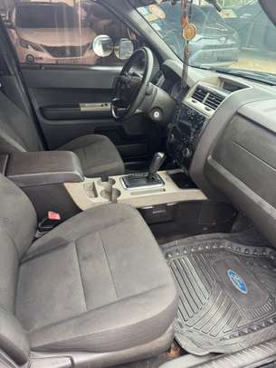 Ford escape image 5
