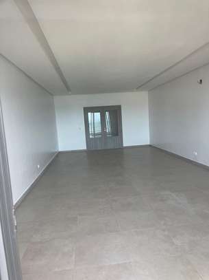 Appartement F4 aux Almadies image 4