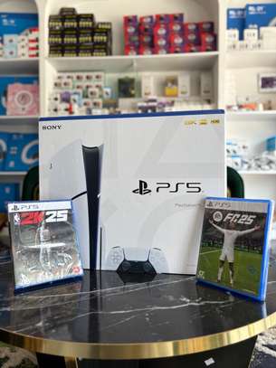 PlayStation® 5 slim image 2