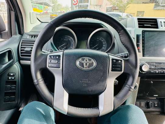 Toyota Prado image 14