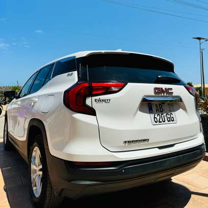 Location GMC Terrain image 4