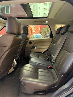 Belle Range Rover Sport HSE image 8