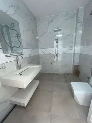 Grand et lumineux F4 aux Almadies image 5
