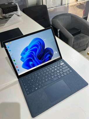 Surface  laptop 3 image 1