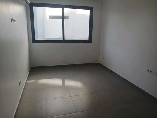 une duplex 5 chambres mermoz image 7