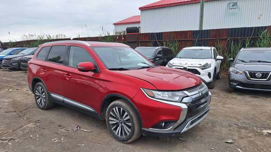 Mitsubishi Outlander 2019 7 places image 6
