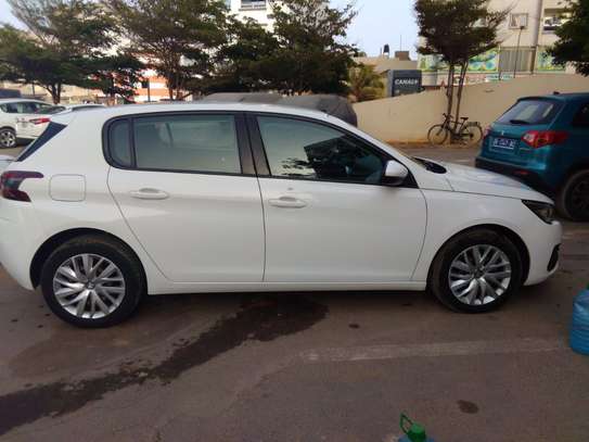 Peugeot 308 2018 image 3