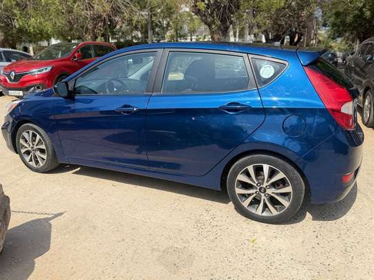 HYUNDAI ACCENT 2016 image 4