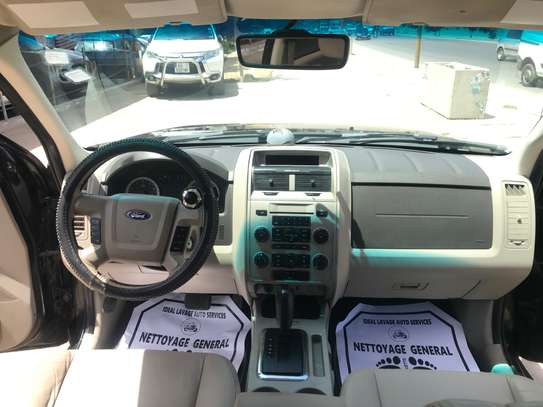 FORD ESCAPE 4x4 image 10