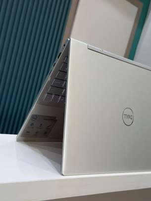Dell inspiron 7591 2-en-1 image 5