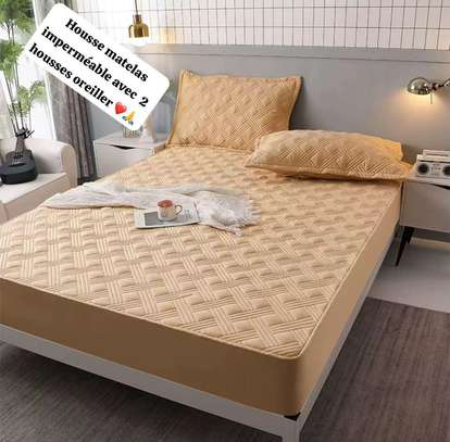 Housse matelas imperméable bleue + 2 housses oreiller image 2
