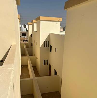 Villa à vendre F4 à Zac Mbao Cite Khalifa image 5