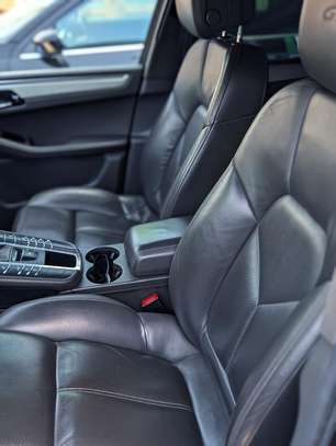 PORSCHE MACAN GTS image 2