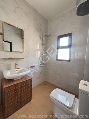Ref_2927_GL Appartement à louer à sacré cœur 3 image 2