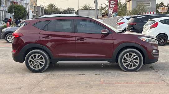 HYUNDAI TOUCSON VENAT image 5