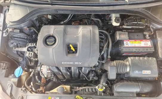 HYUNDAN ELANTRA 2017 image 10
