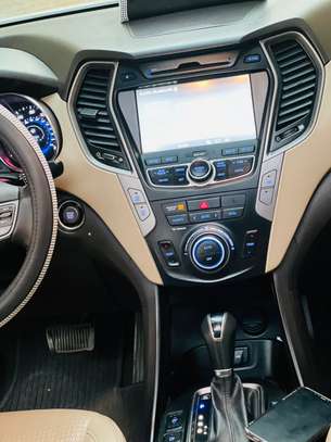 HYUNDAI SANTAFE 2016 image 9