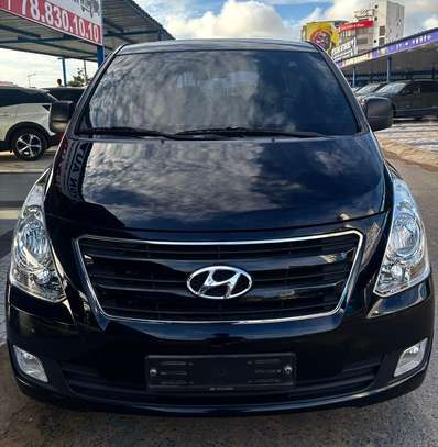 Hyundai Starex VIP Black double toit ouvrant image 4