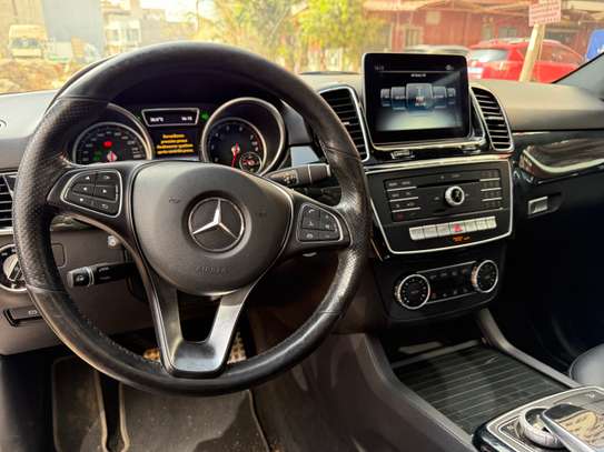 Mercedes gle400 image 14