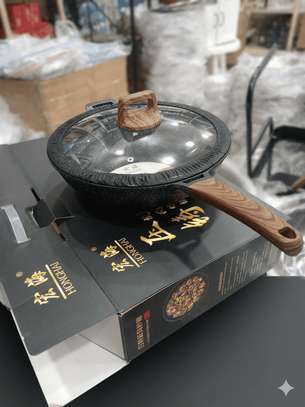Poêle wok antiadhésive  32 cm avec couvercle en verre image 2