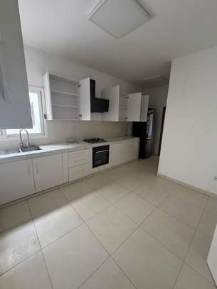 Magnifique appartement de type F5 à louer image 6