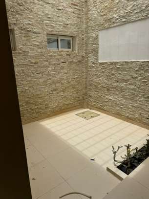 Magnifique villa à louer a yoff virage image 11