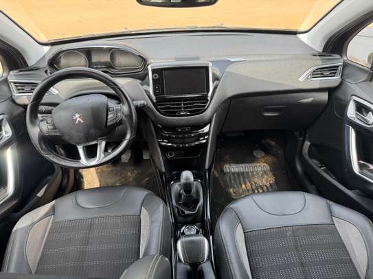 Peugeot 2008 2016 image 3