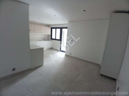 Ref_2711_GL  F5 Centre-Ville avec vue sur mer à louer image 6