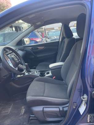 NISSAN QASHQAI 2019 image 8