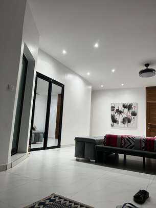 Villa R+2 à Louer aux Maristes école Japonaise image 6