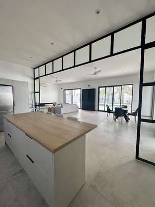 Villa meublée 4 chambres, 4 salles de bain avec piscine image 5