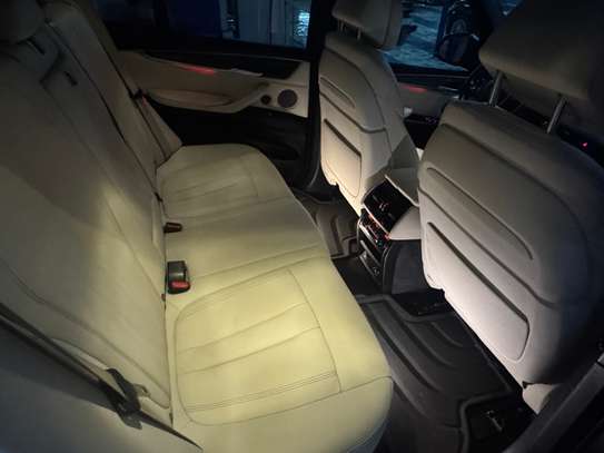 BMW X5 anne 2016 image 6